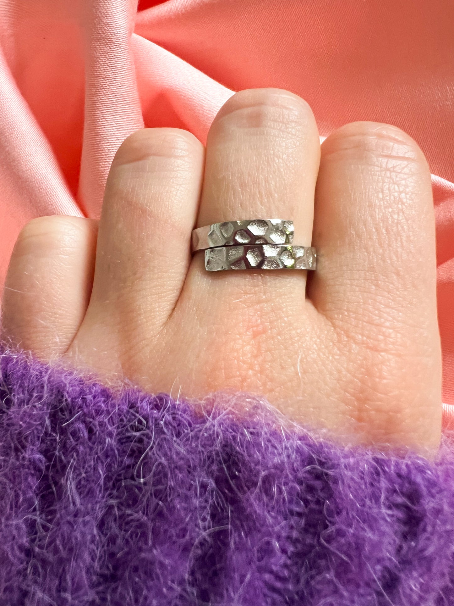 Bague croisée martelée