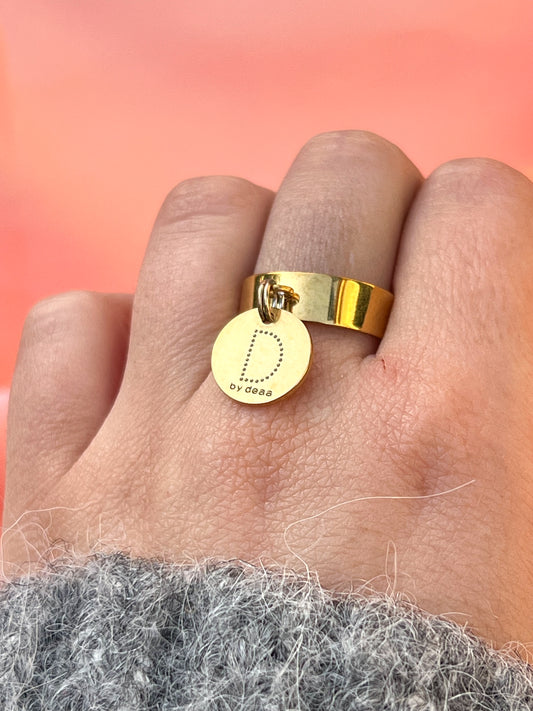 Bague Initiale Dorée