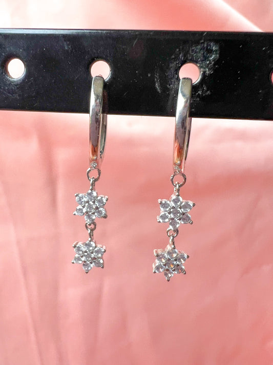 Boucles d'oreilles pendantes à fleur