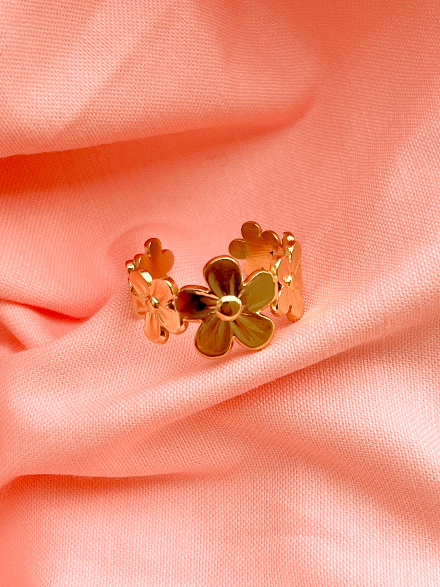 Bague plusieurs fleurs