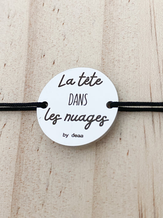 La tête dans les nuages