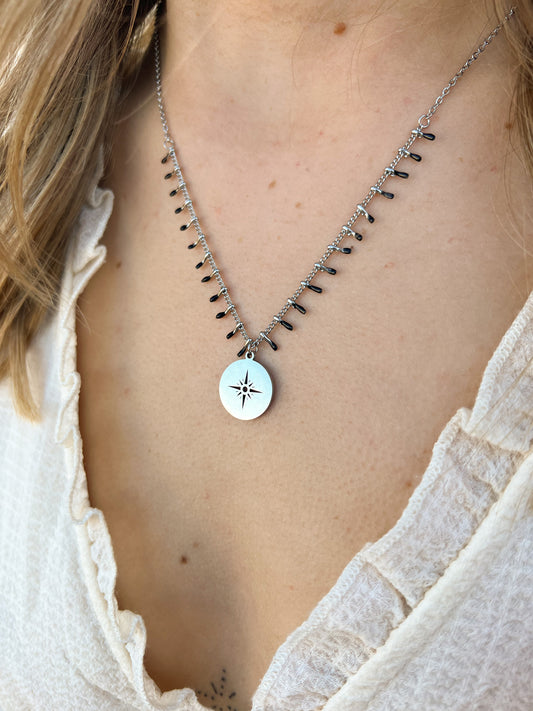 Collier étoile, noir