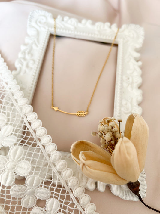 Collier flèche