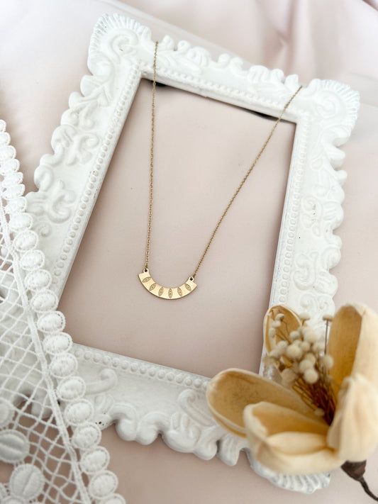 Collier multi plumes