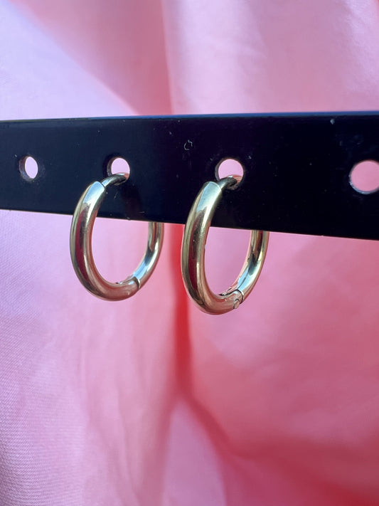 Boucles d’oreilles, petites créoles