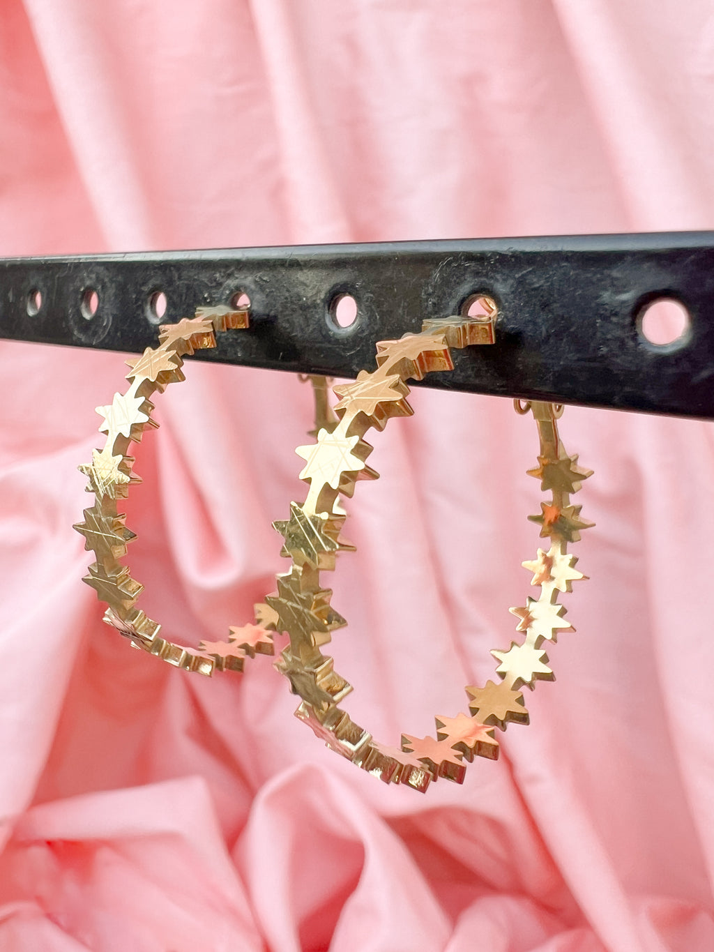 Neria – Boucles d'Oreilles Créole Étoiles Dorée Acier Inoxydable
