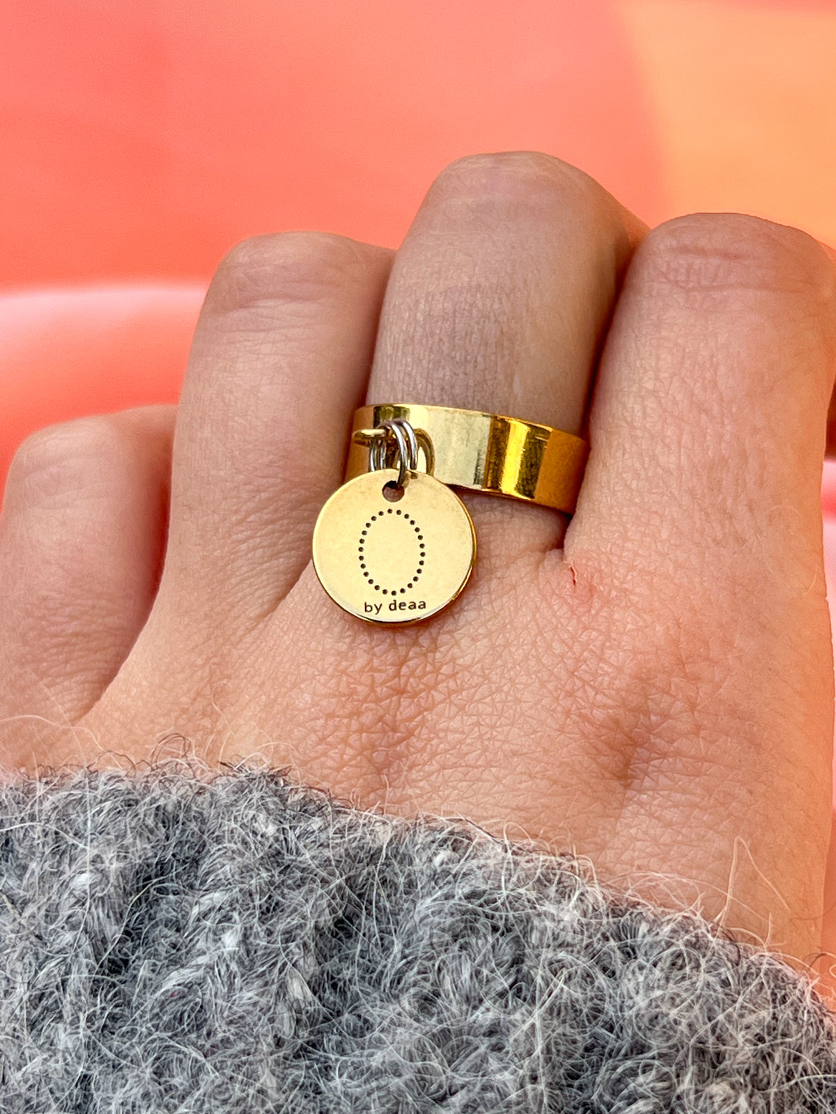 Bague Initiale Dorée Personnalisée – Acier Inoxydable