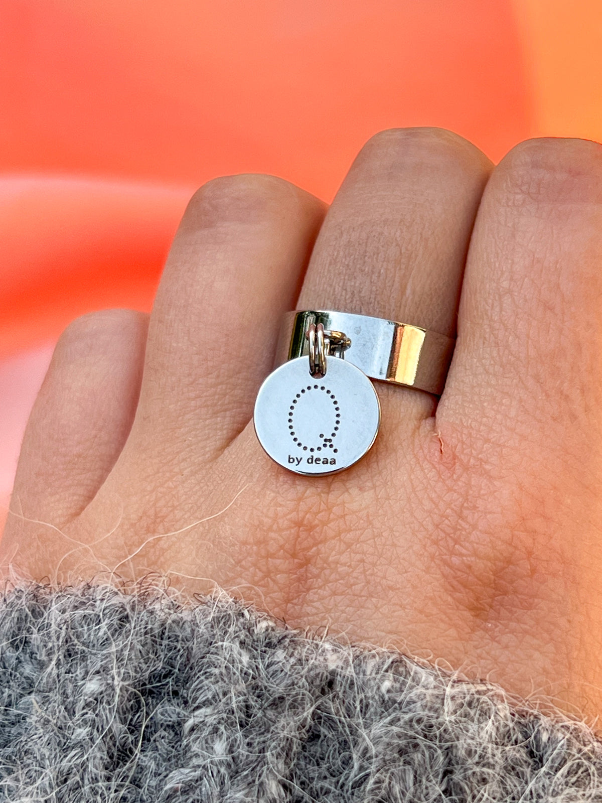Bague Initiale Argentée Personnalisée – Acier Inoxydable