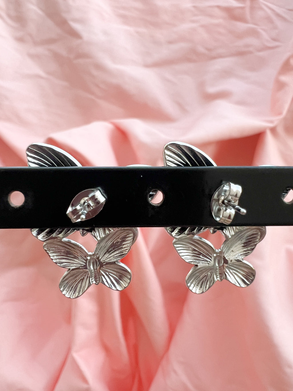 Victoire – Boucles d'Oreilles Fleur Papillon Acier Inoxydable