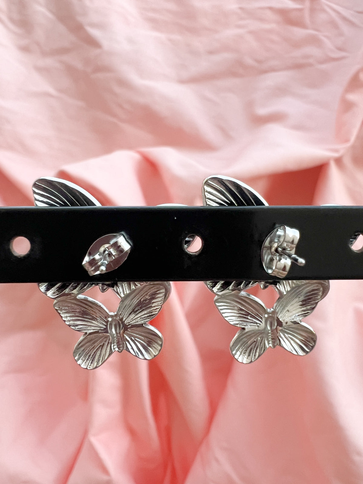 Victoire – Boucles d'Oreilles Fleur Papillon Acier Inoxydable