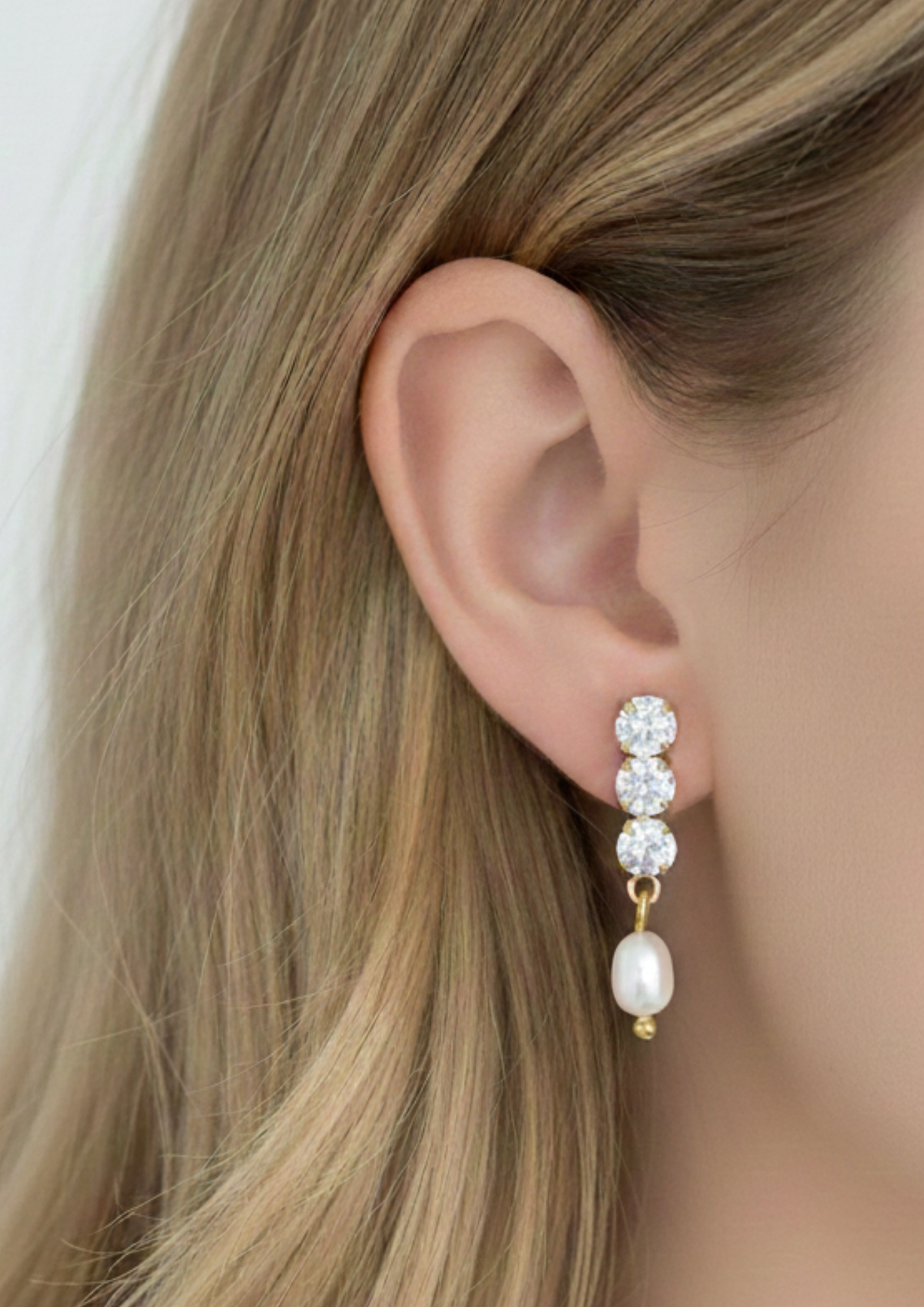 Lison – Boucles d'Oreilles Cristal Perle Dorée Acier Inoxydable