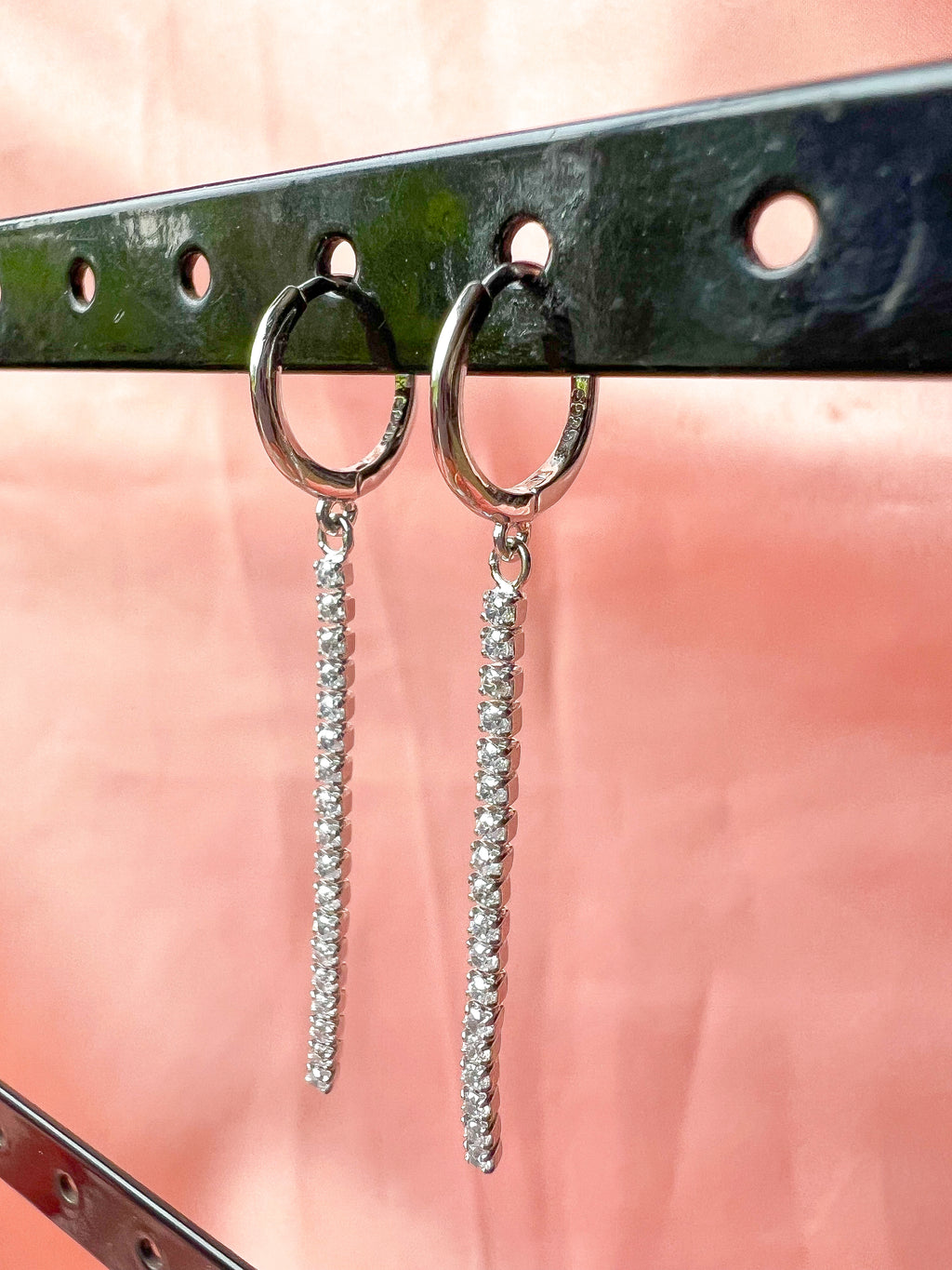 Boucles d'oreilles pendantes à strass
