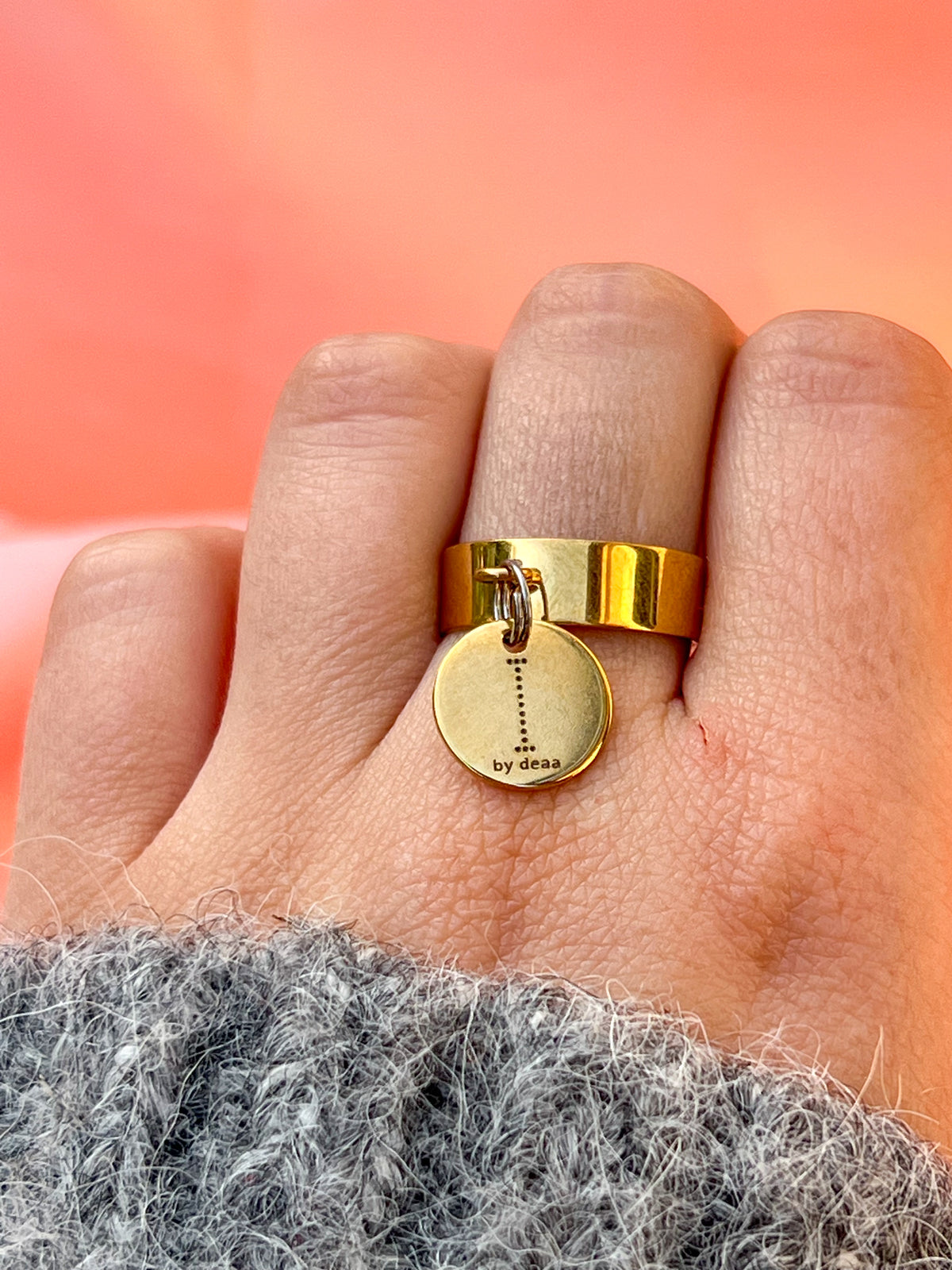 Bague Initiale Dorée Personnalisée – Acier Inoxydable