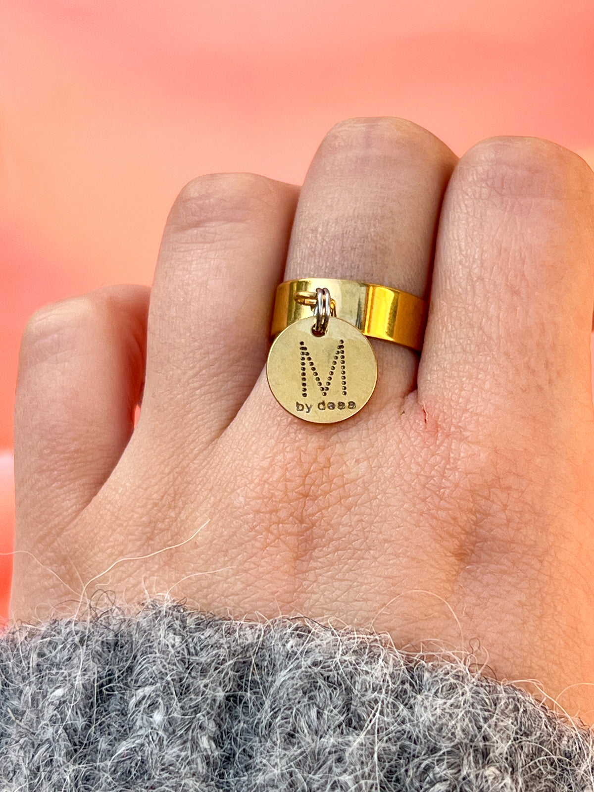 Bague Initiale Dorée Personnalisée – Acier Inoxydable