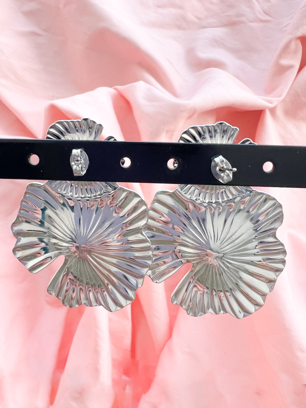 Ninon – Boucles d'Oreilles Pétale Statement Acier Inoxydable