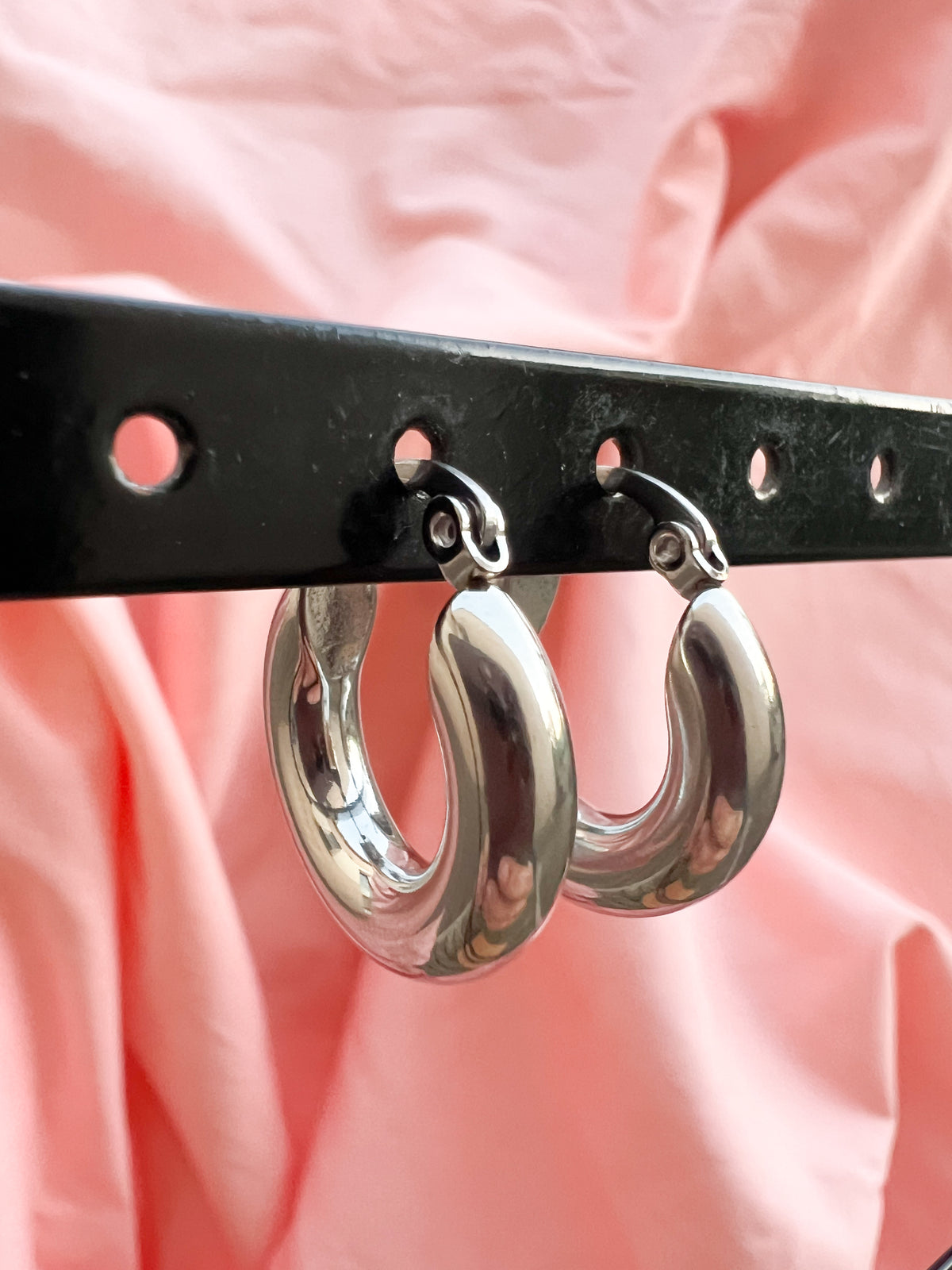 Althina – Boucles d'Oreilles Créole Chunky Argentée Acier Inoxydable