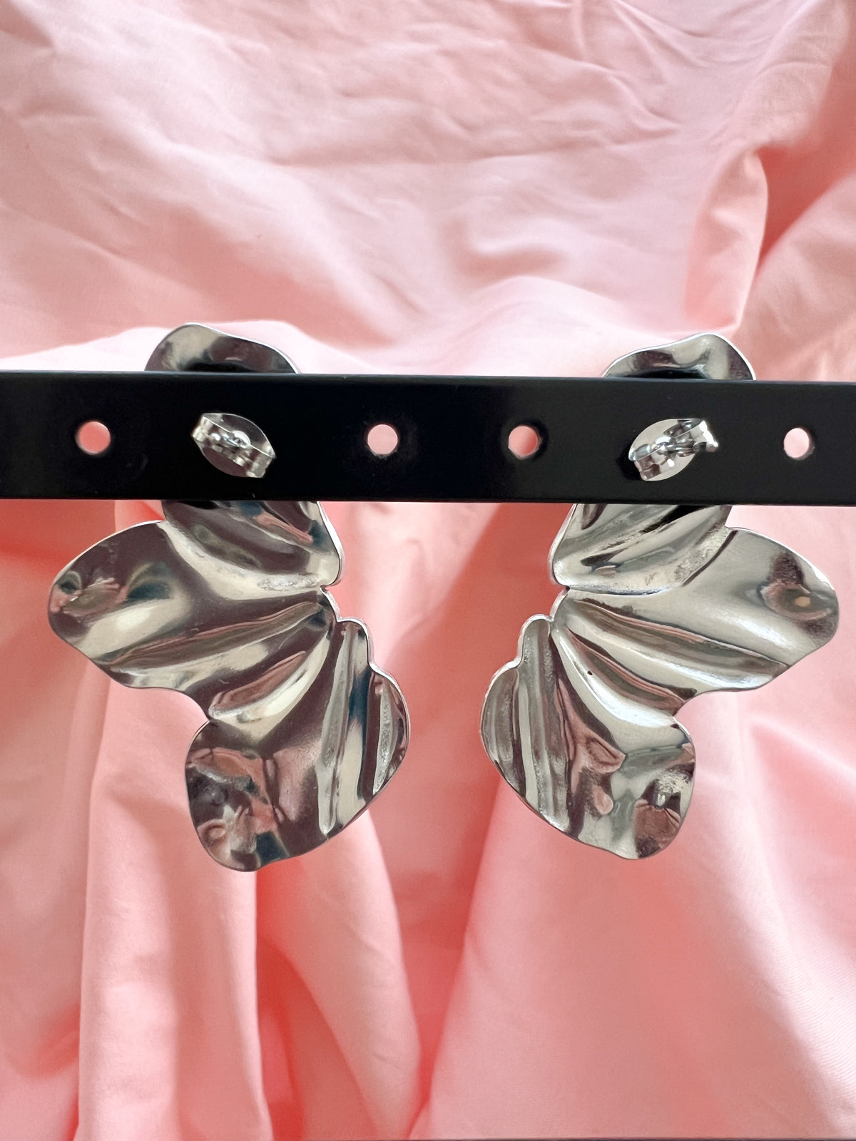 Meline – Boucles d'Oreilles Organique Martelée Acier Inoxydable
