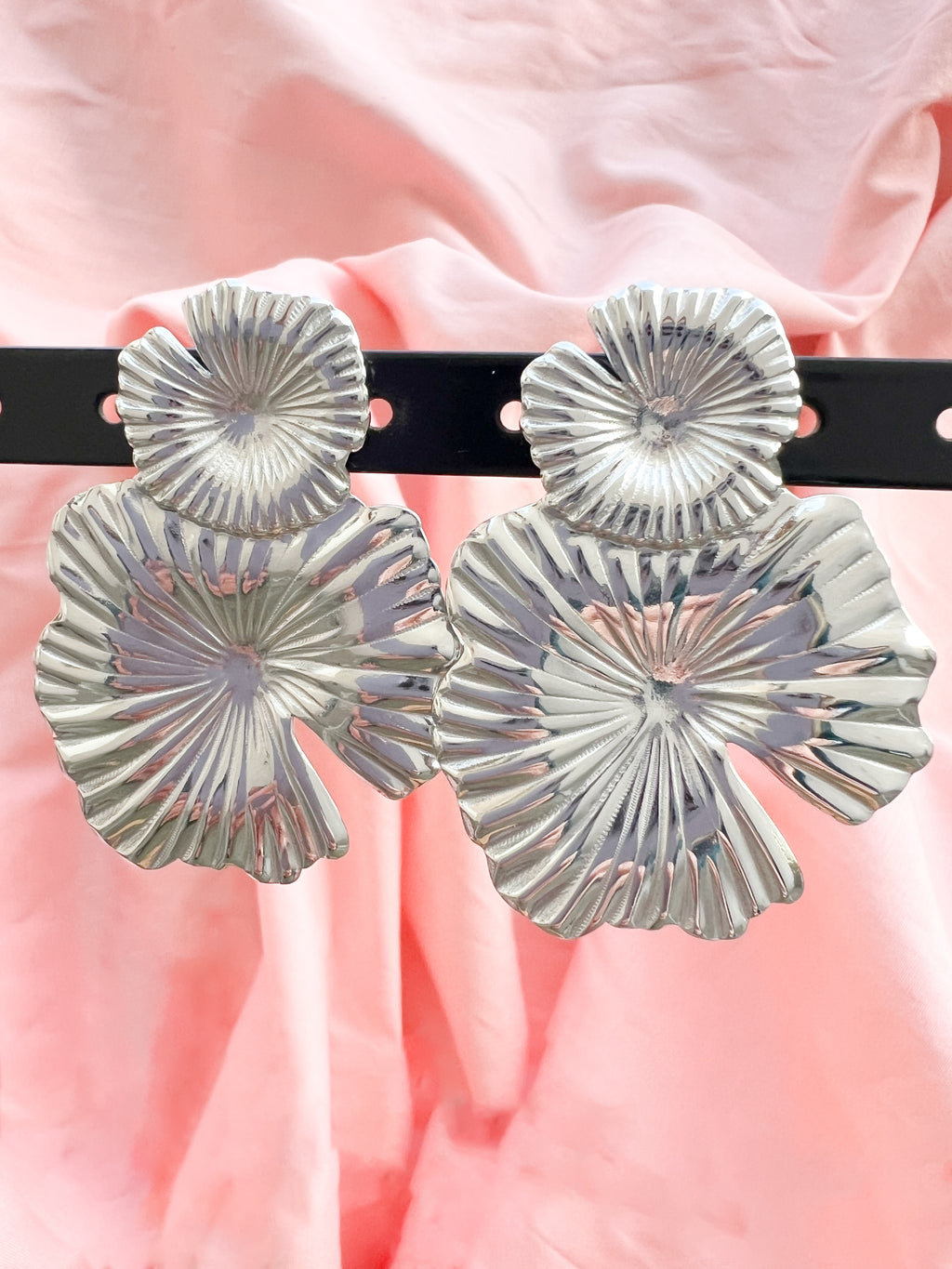 Ninon – Boucles d'Oreilles Pétale Statement Acier Inoxydable