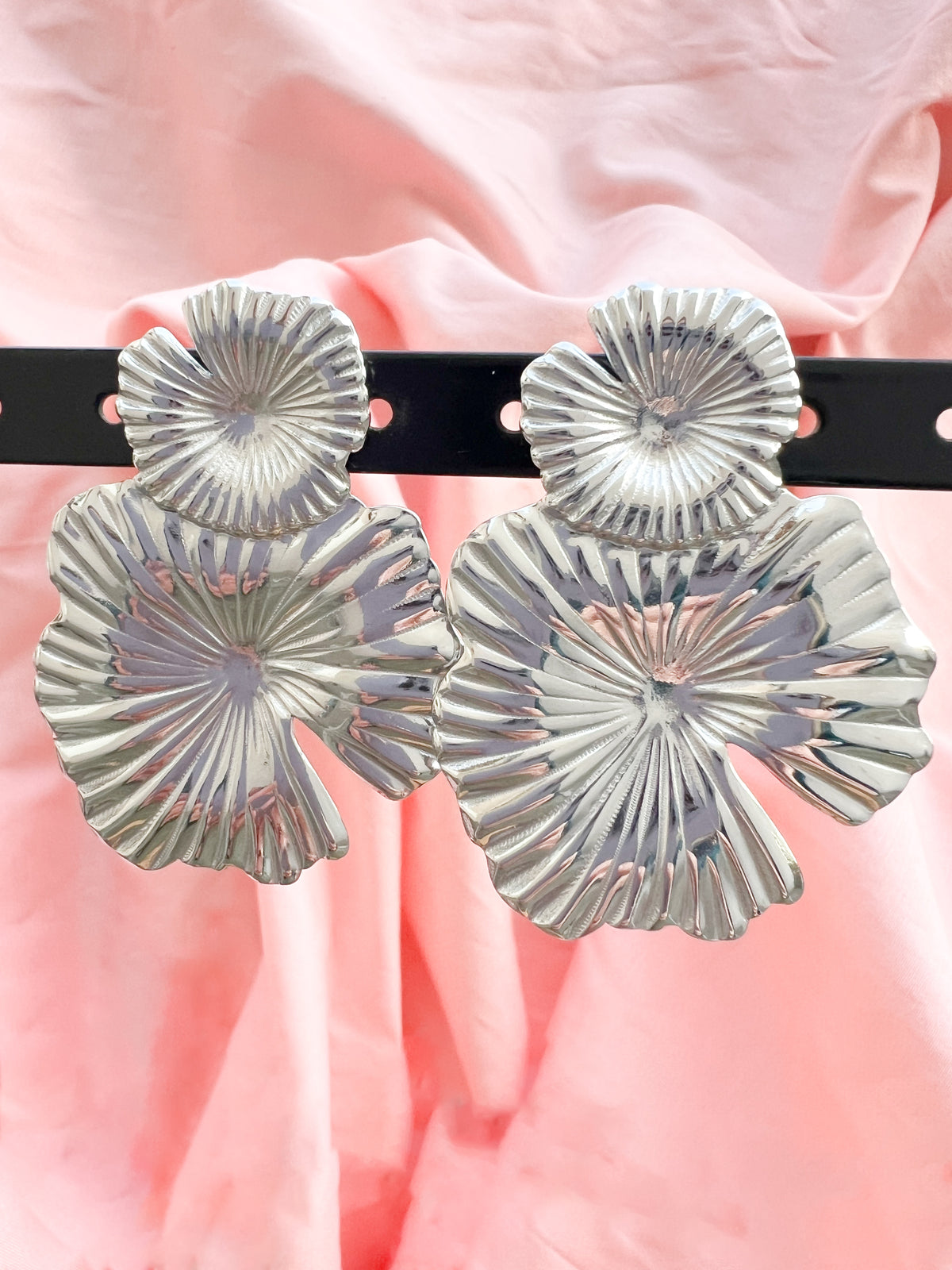 Ninon – Boucles d'Oreilles Pétale Statement Acier Inoxydable