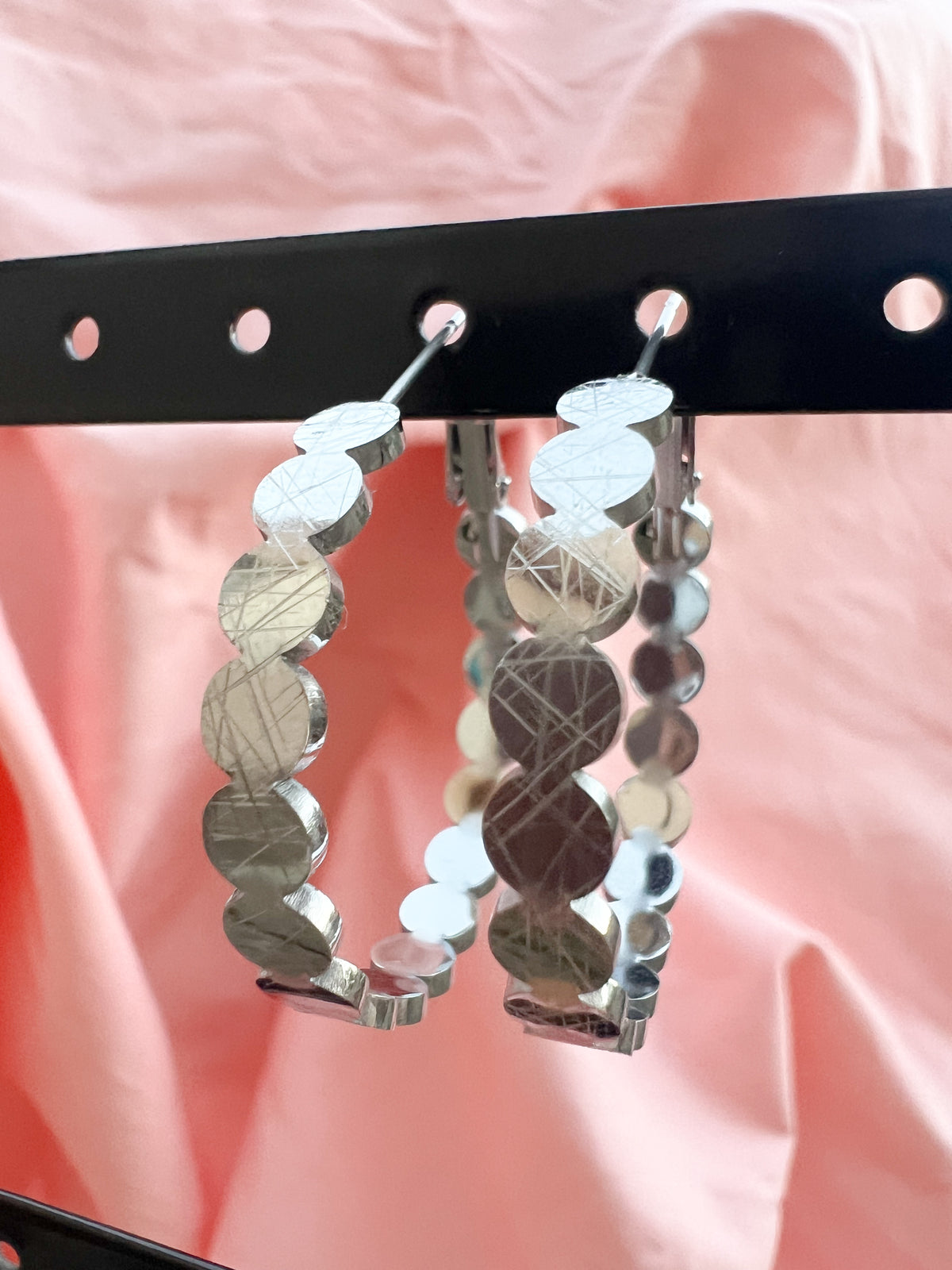 Orina – Boucles d'Oreilles Pastilles Argentées Acier Inoxydable