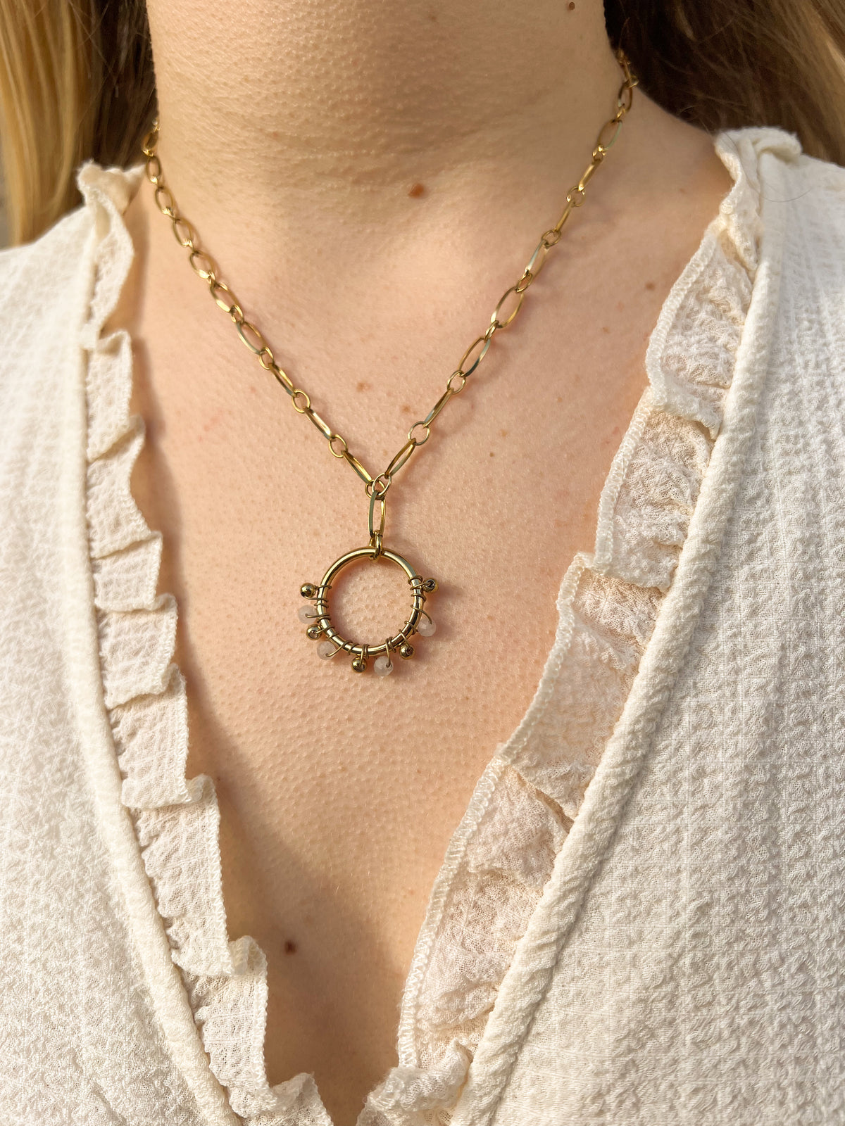 Pure – Collier Pendentif Cercle Solaire