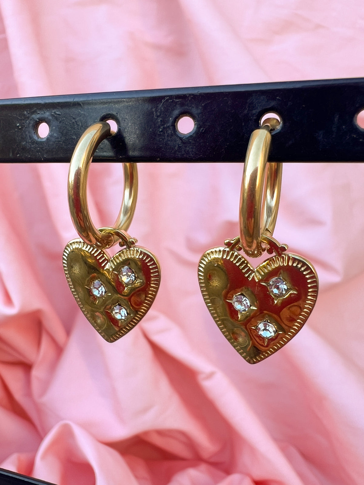 Augustine – Boucles d'Oreilles Cœur Cristal Dorée Acier Inoxydable