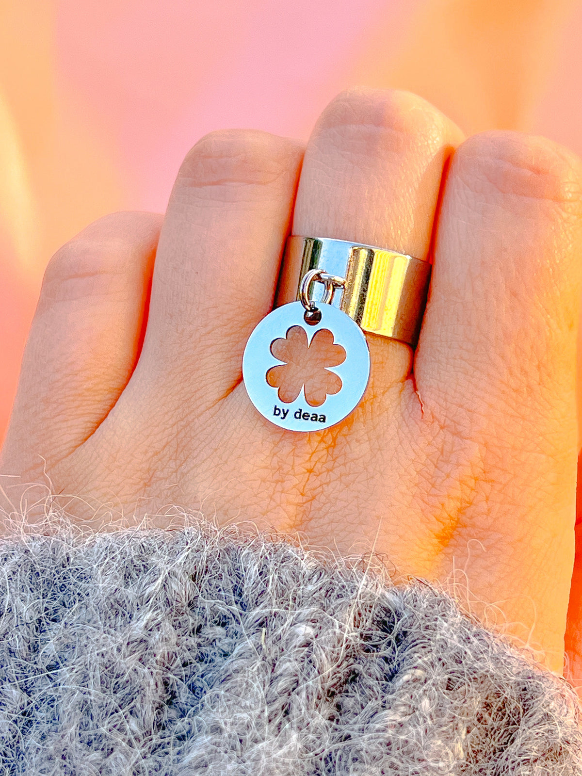 Trèfle – Bague Médaille Trèfle Argentée Acier Inoxydable