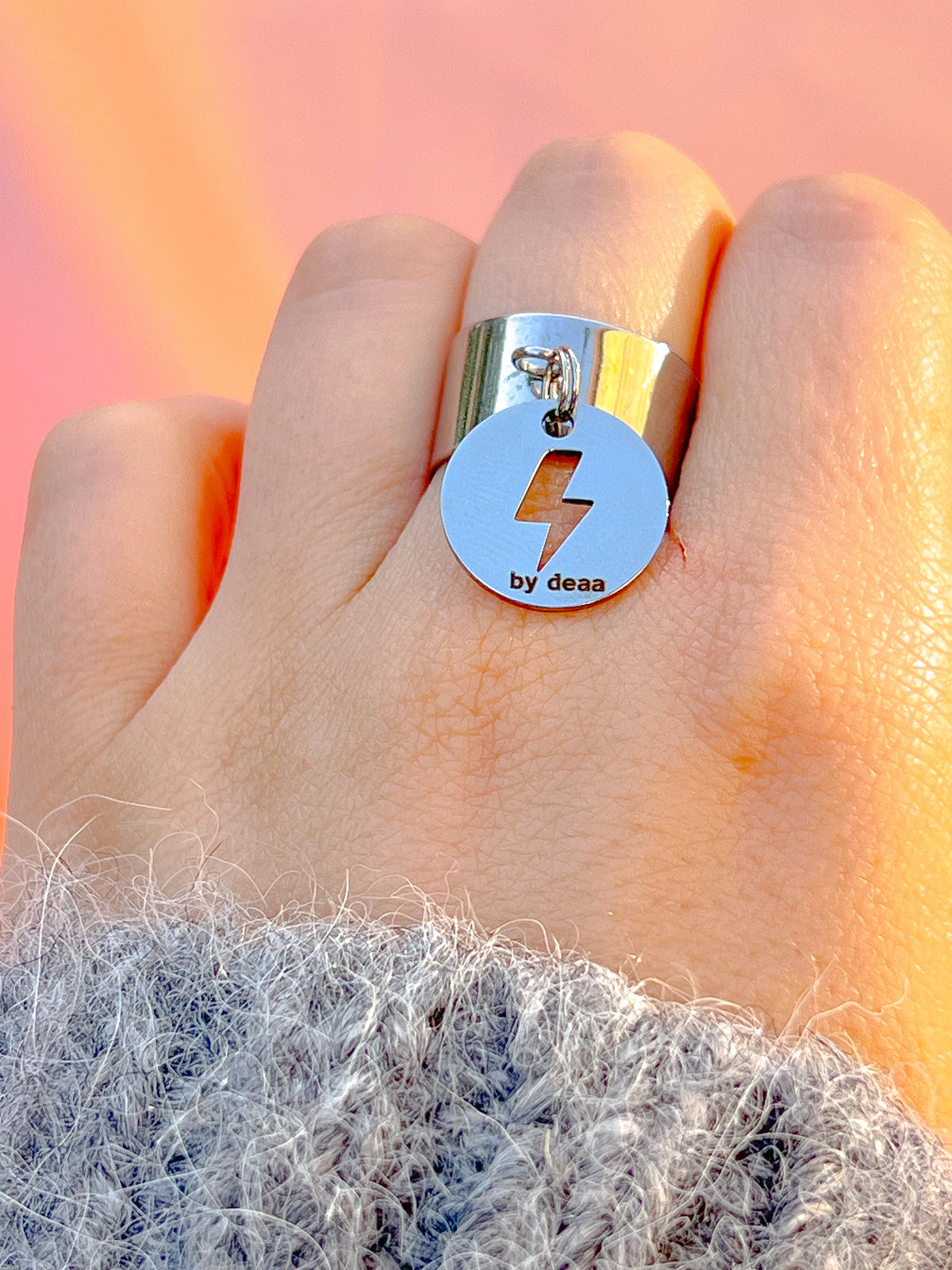 Éclair – Bague Médaille Éclair Argentée Acier Inoxydable