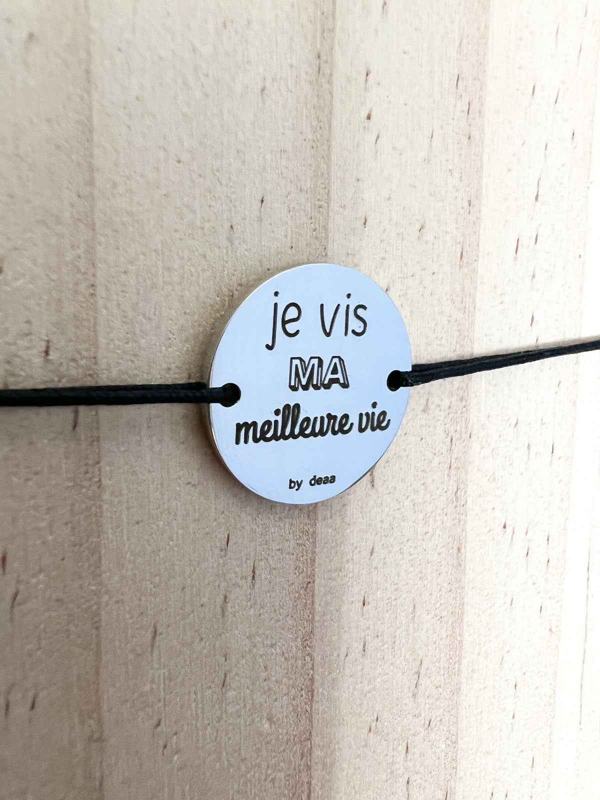 Je Vis ma Meilleure Vie – Bracelet Médaillon