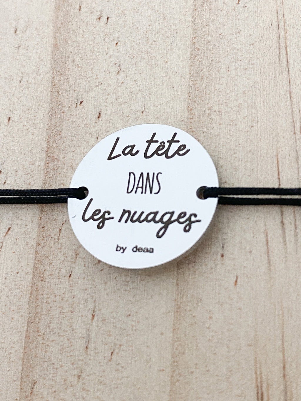La Tête dans les Nuages – Bracelet Médaillon
