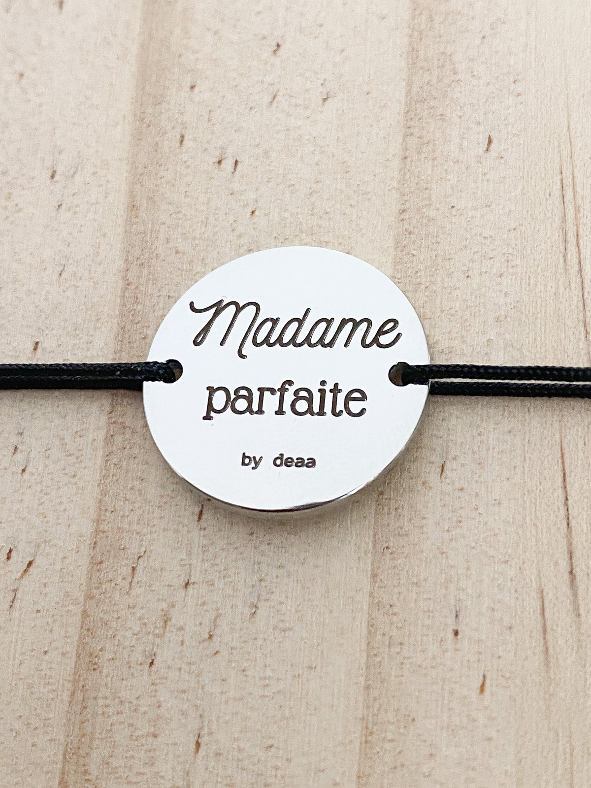 Madame Parfaite – Bracelet Médaillon