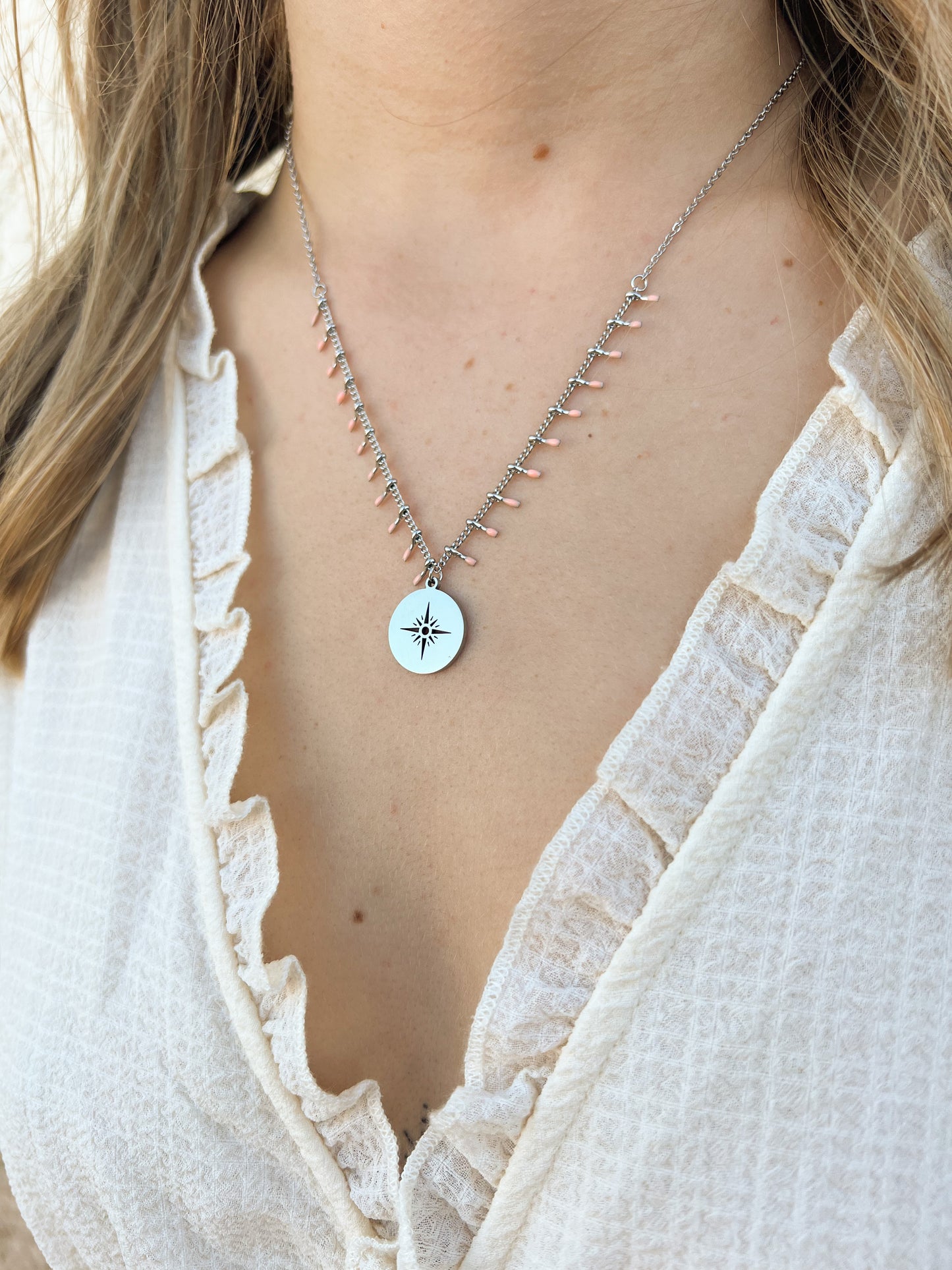 Collier étoile, beige