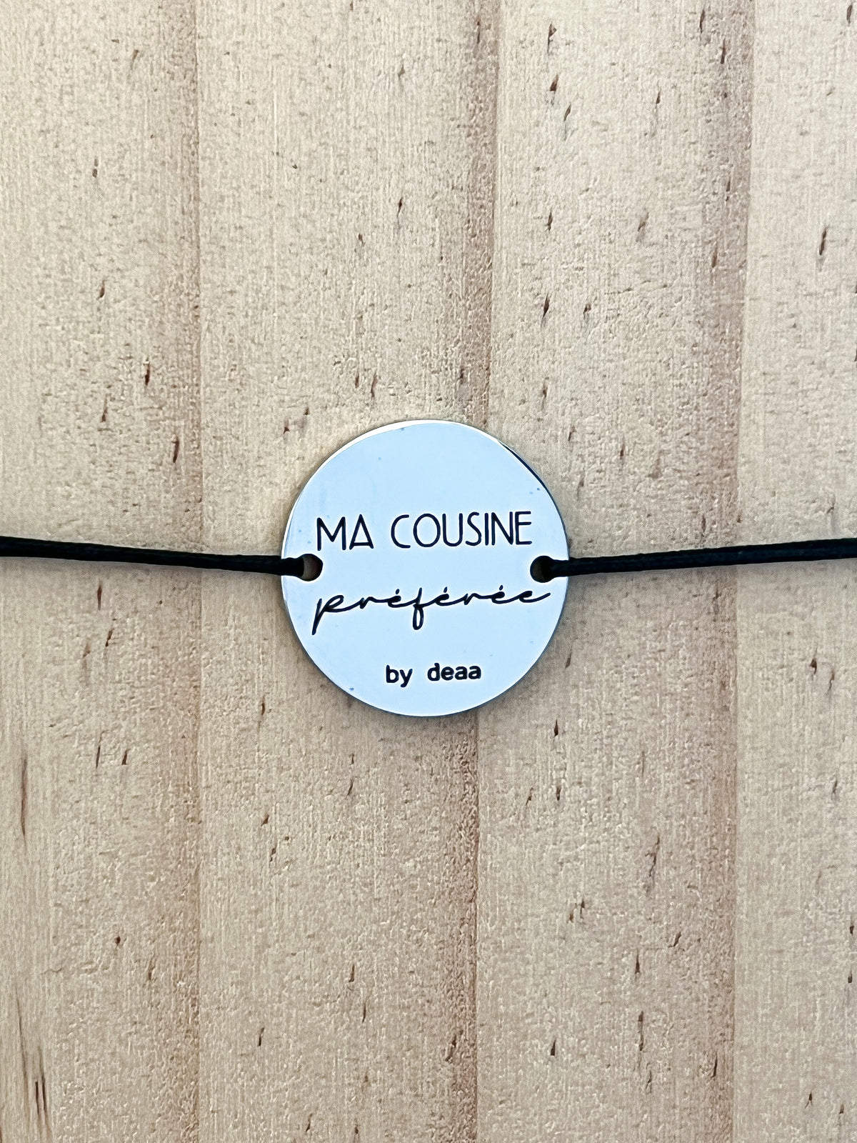 Ma Cousine Préférée – Bracelet Médaillon