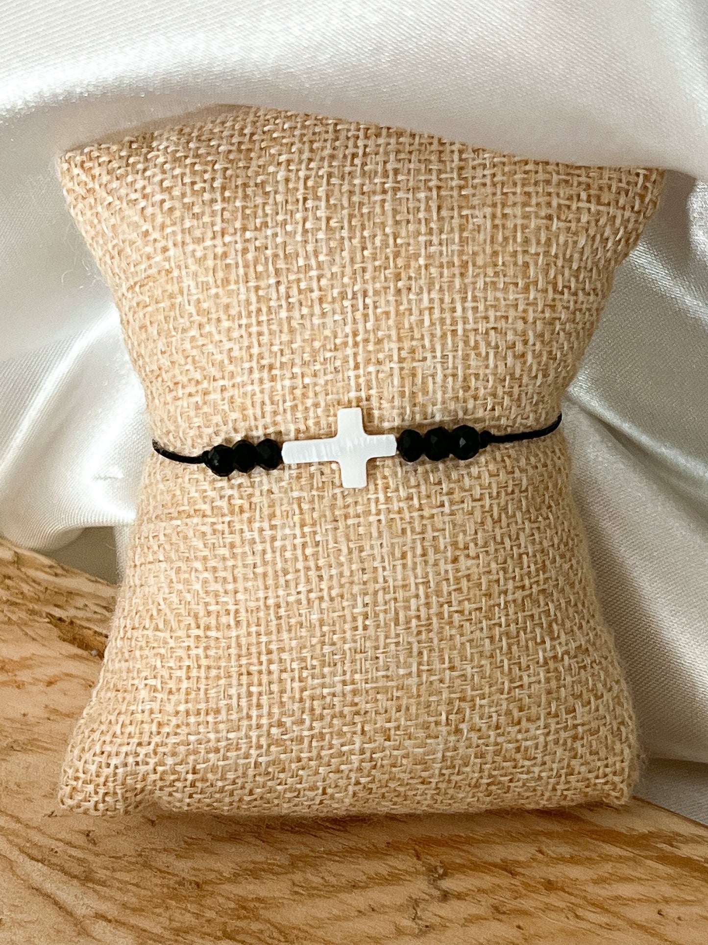 Bracelet croix nacre