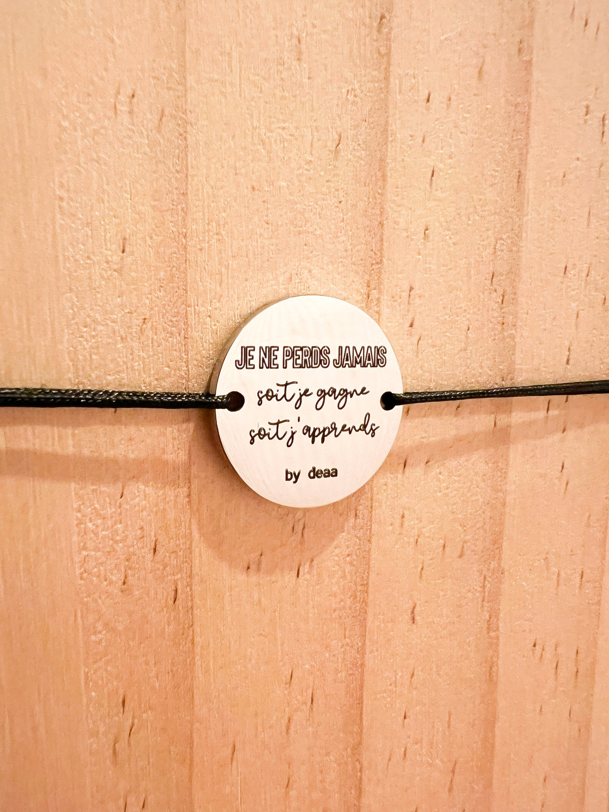 Je ne Perds Jamais, soit je Gagne, soit j'Apprends – Bracelet Médaillon