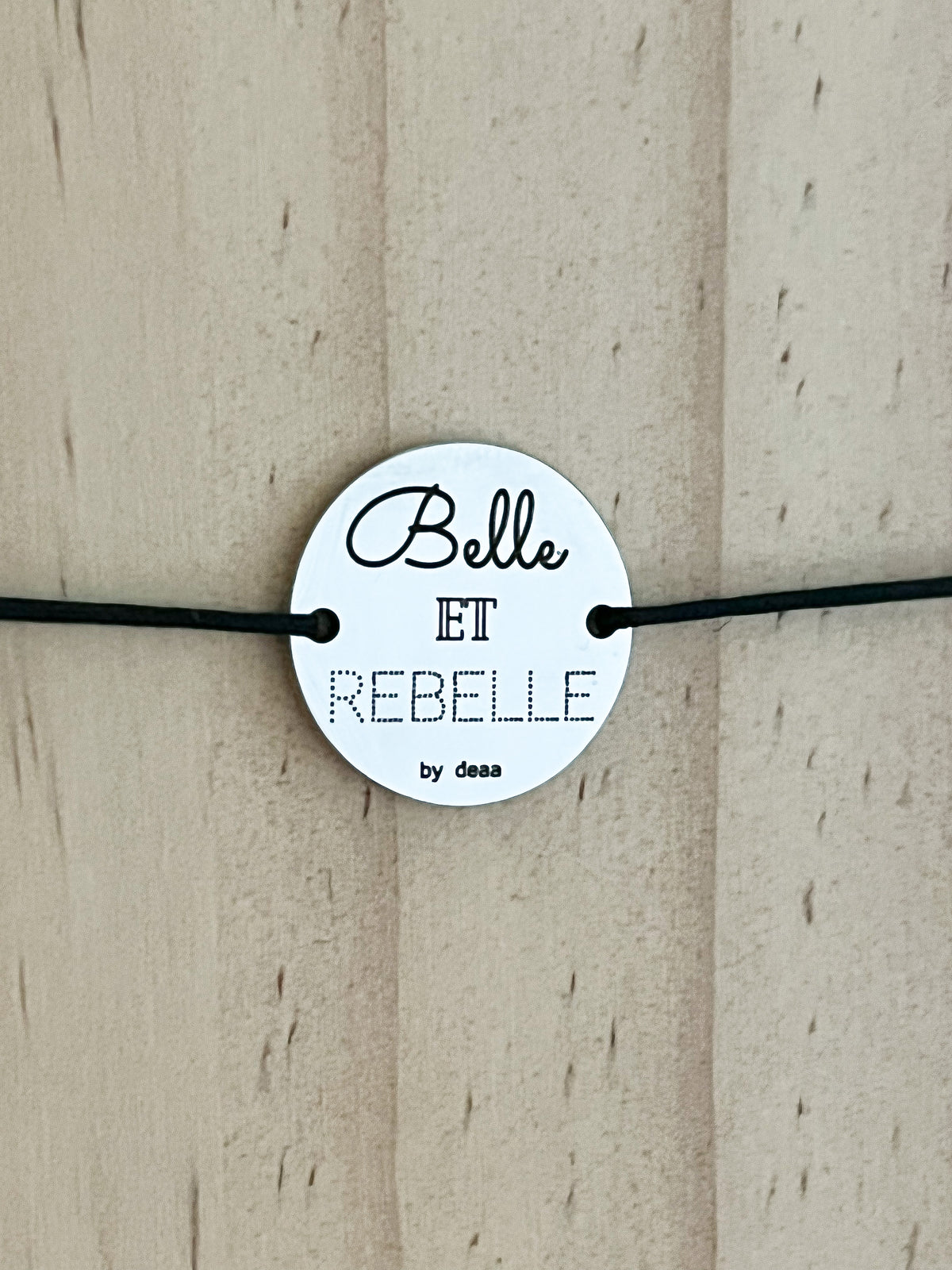 Belle et Rebelle – Bracelet Médaillon