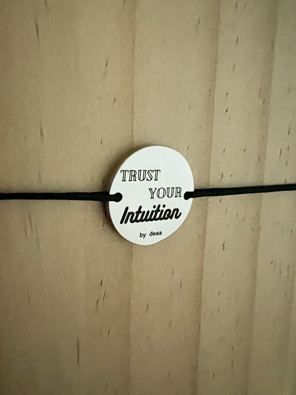 Trust Your Intuition – Bracelet Médaillon