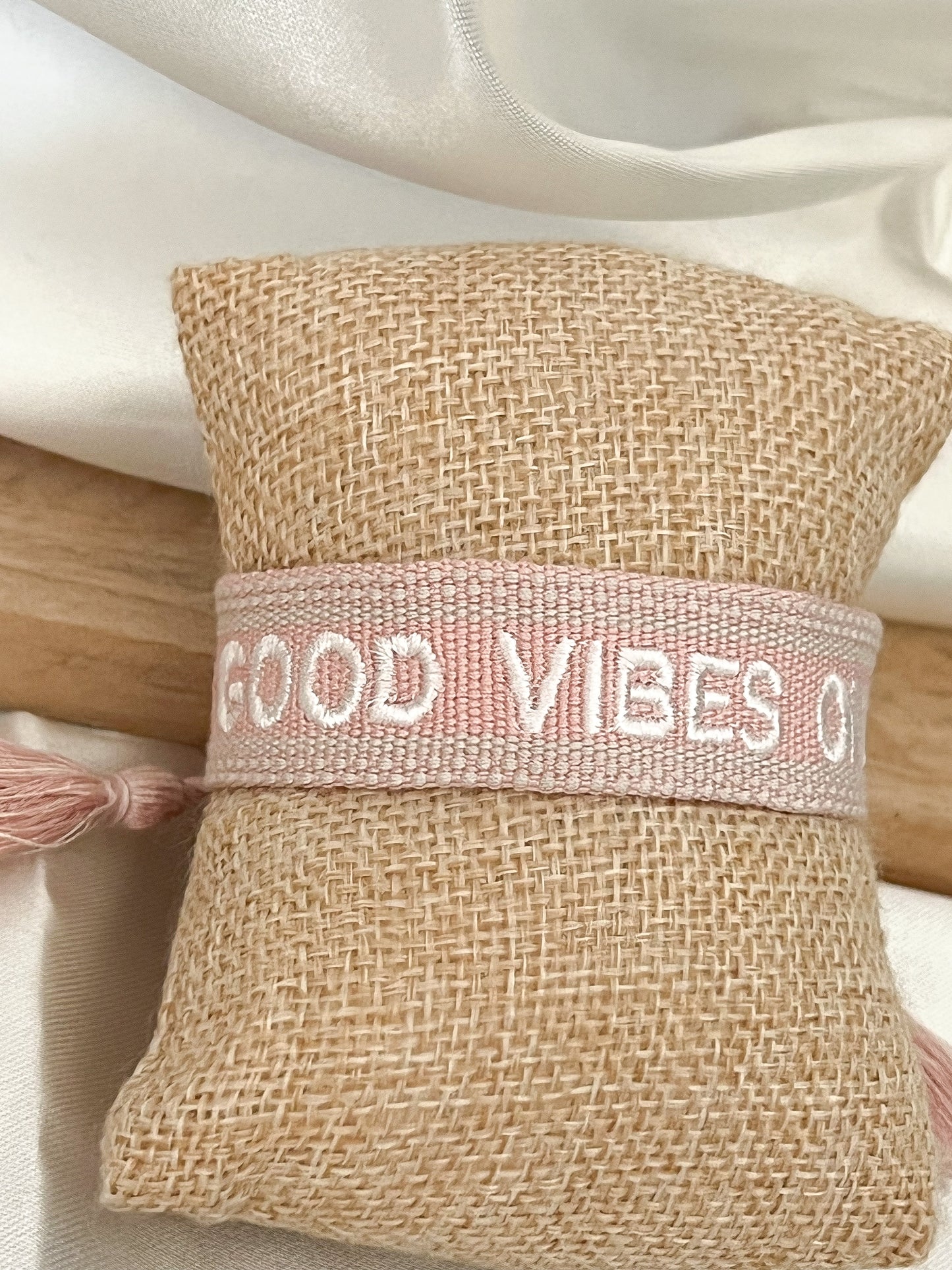 Bracelet « Good vibes only »