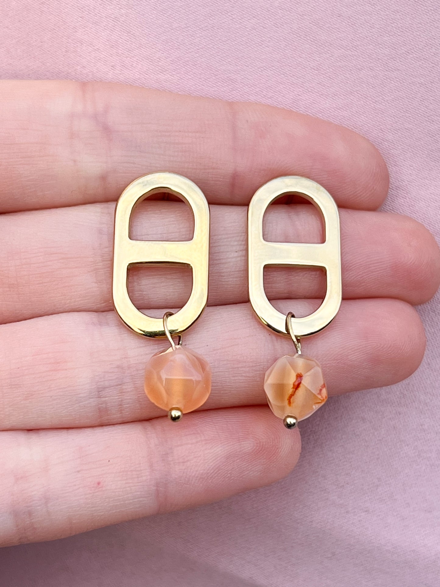 Boucles d’oreilles pendantes rubis