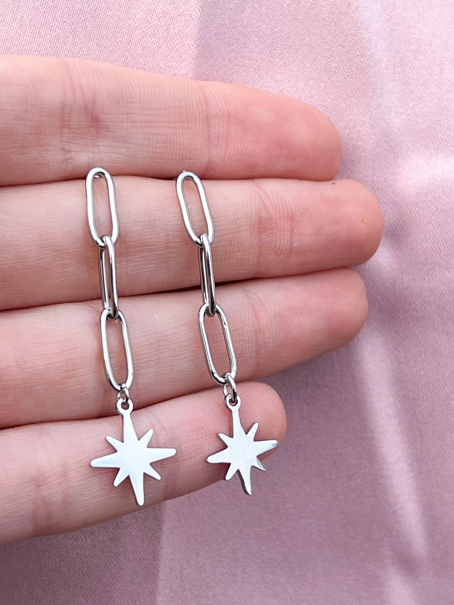 Boucles d’oreilles pendantes étoiles