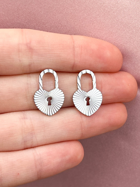 Boucles d’oreilles cadenas striés