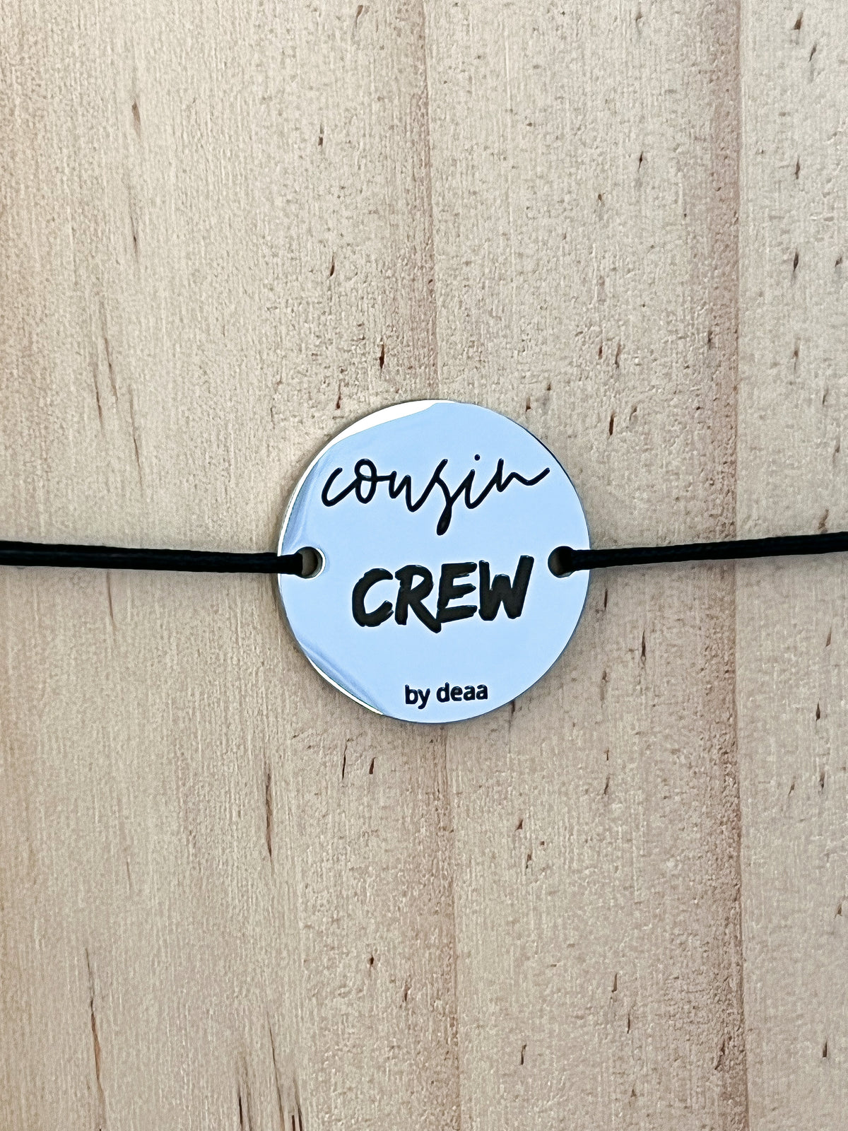 Cousin Crew – Bracelet Médaillon
