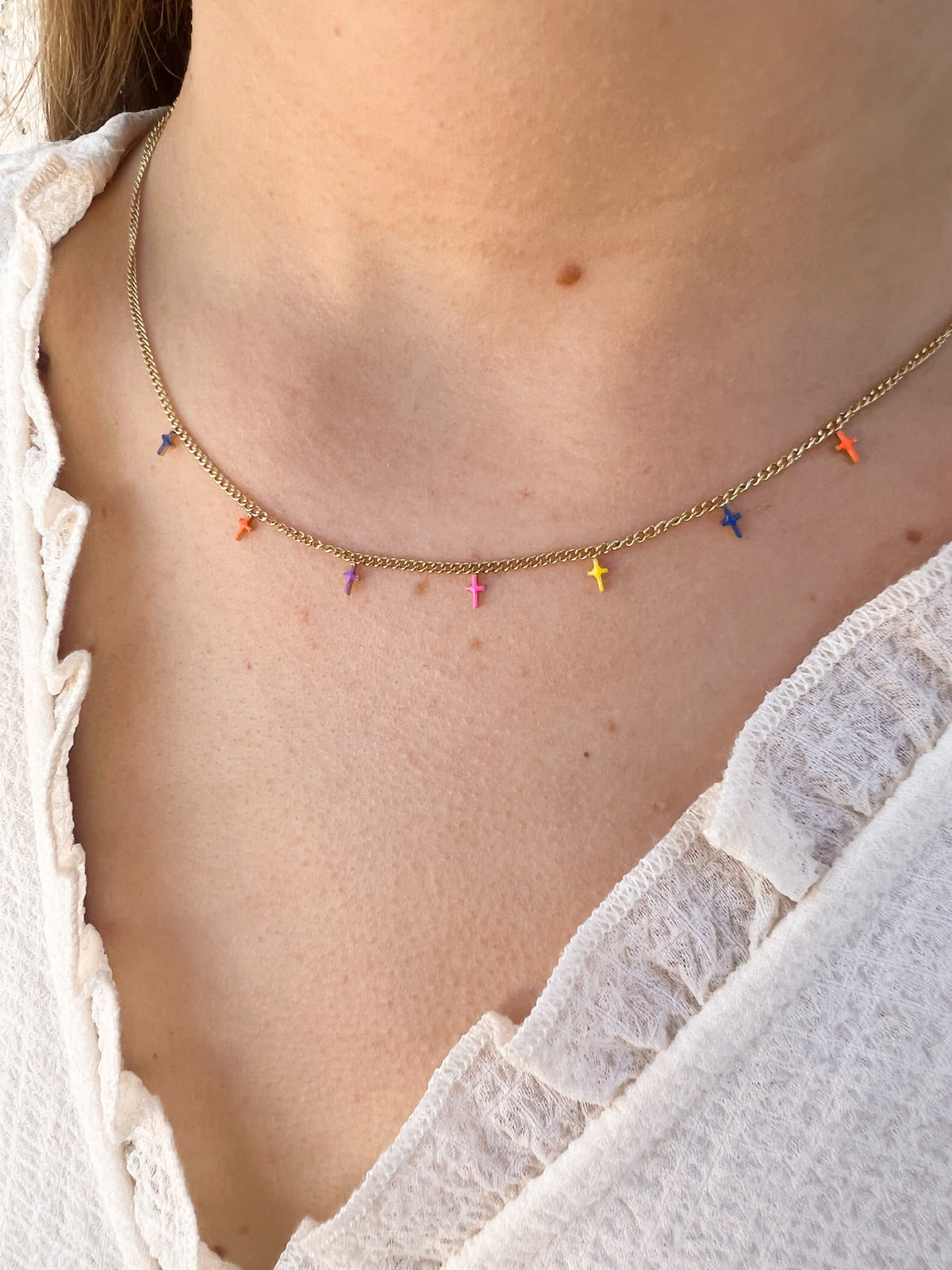 Liore – Collier Breloques Colorées