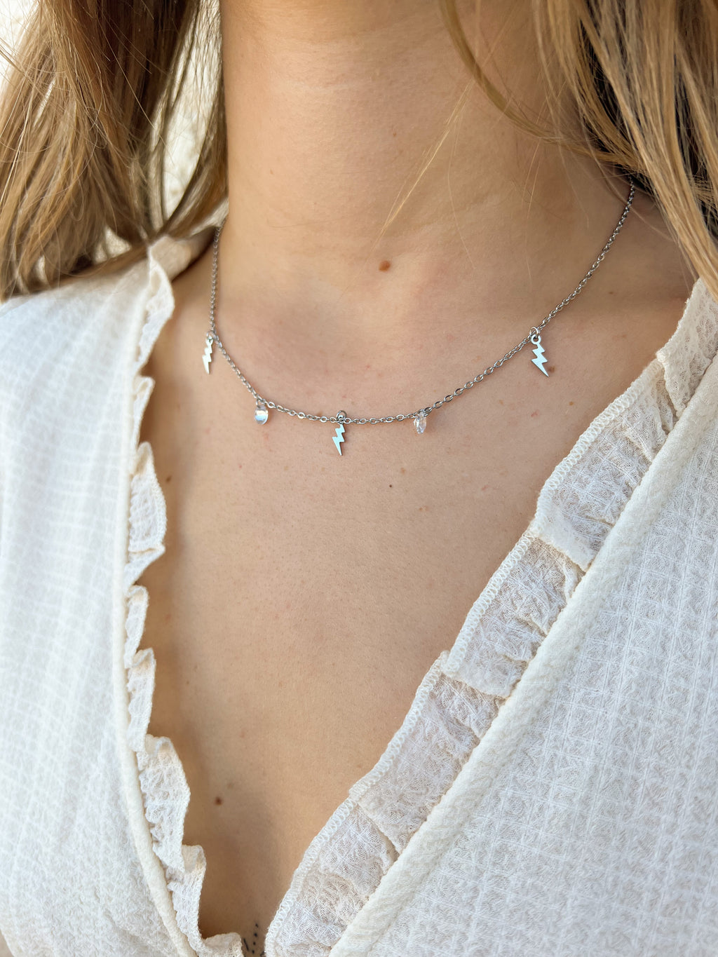 Lilia – Collier Breloques Éclairs Cristal